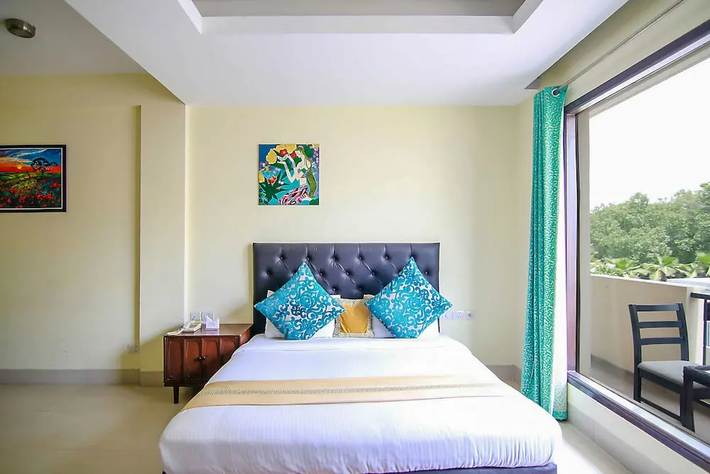 Hotel Mayarch Premium
