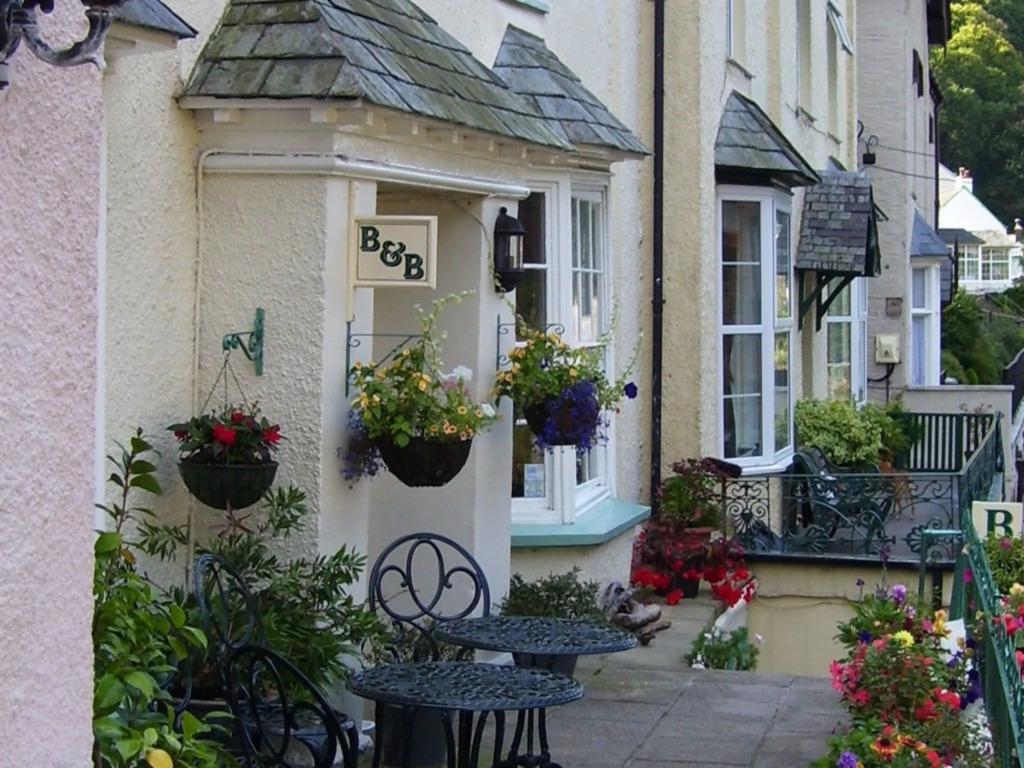 Hillside House - Guest House