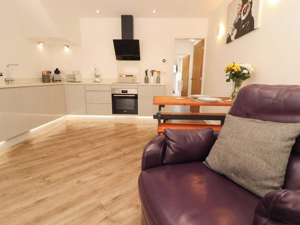 Lakes View Apartment 1