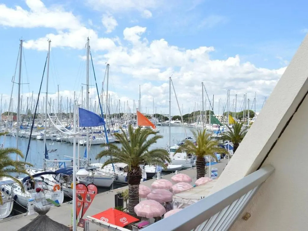 Appartement Port Camargue, 2 pièces, 4 personnes - FR-1-250-73