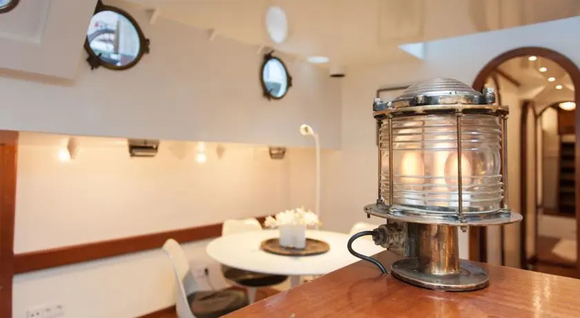 Golden Anchor Houseboat