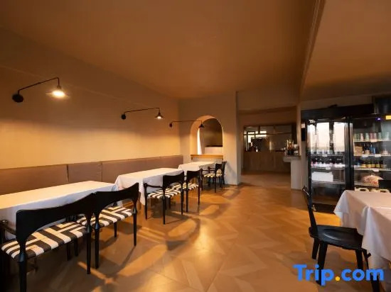 Dunhuang Yinshanji Designer View Courtyard Luxury Homestay