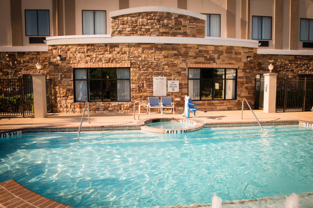 Holiday Inn Express Hotel & Suites Houston NW Beltway 8-West Road by IHG