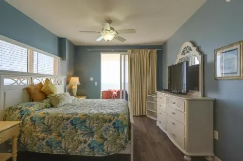 Splash Resort 907W