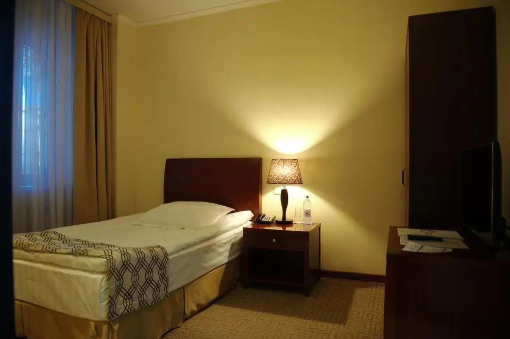 Tobol Hotel