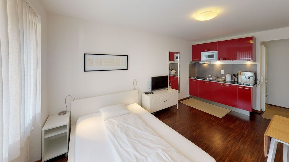 Unique Serviced Living @ Basel SBB station