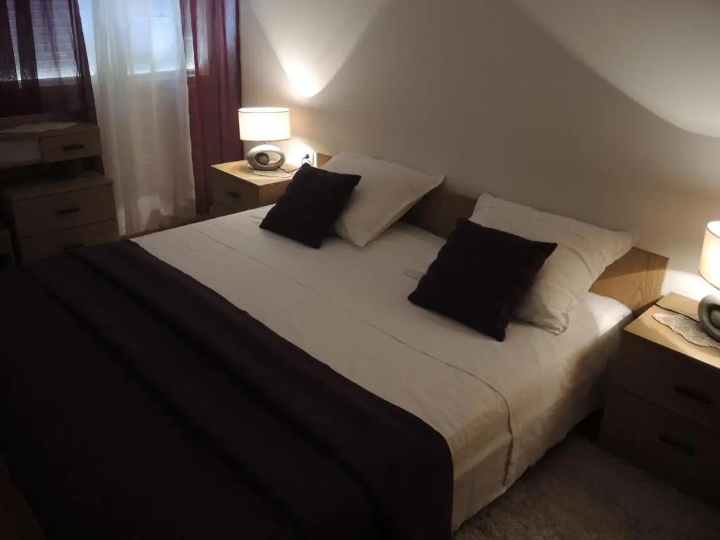 Apartment In Centre for 7
