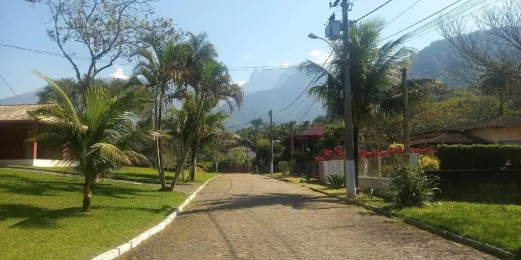 Casa 4 quartos - Pé da serra - Guapimirim - Wi-fi 600Mb