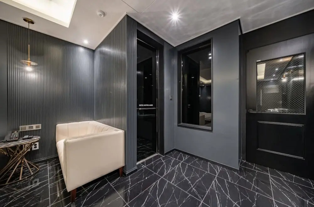 H moment Hotel songjeong