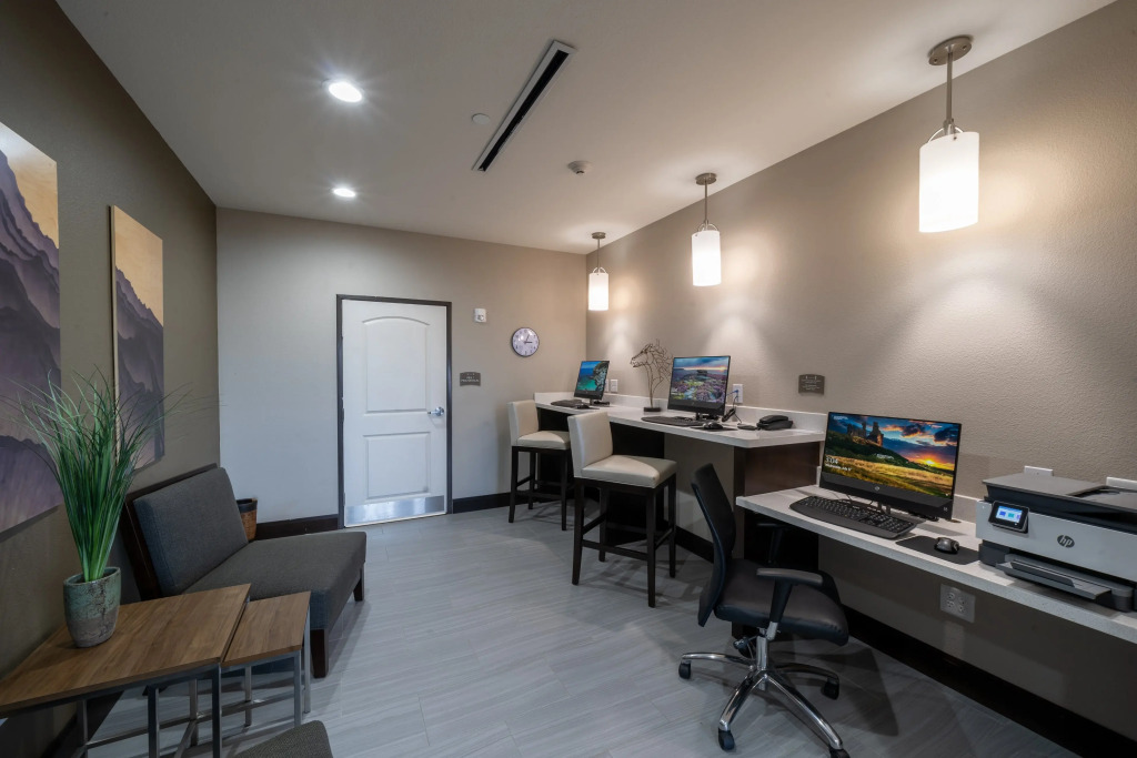 Staybridge Suites Houston East - Baytown by IHG