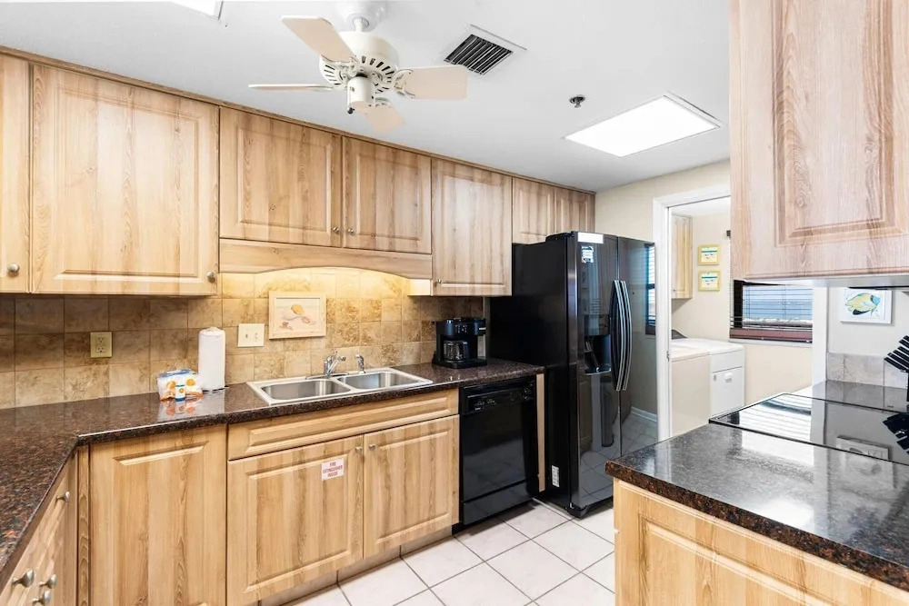 Navarre Towers 1202 - The Penthouse Pearl