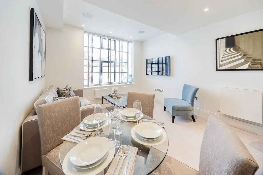 Palace Wharf Apartments