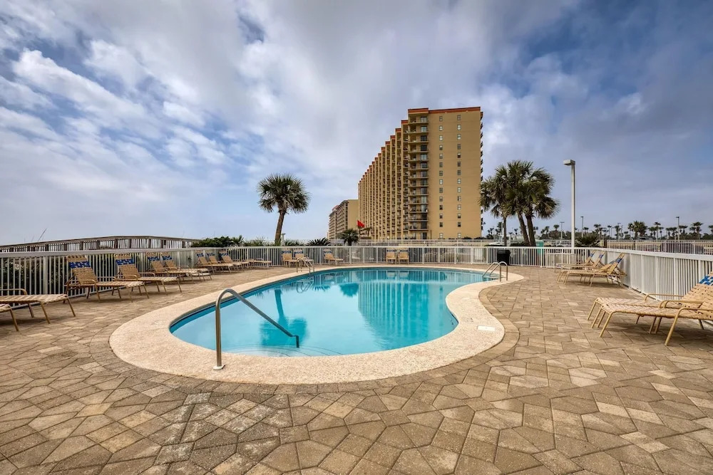 Seaside Beach & Racquet 4311