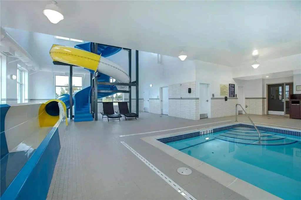 Ramada by Wyndham St Paul AB