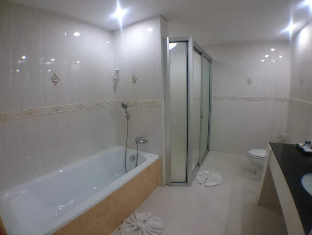 Tonkoon Hotel