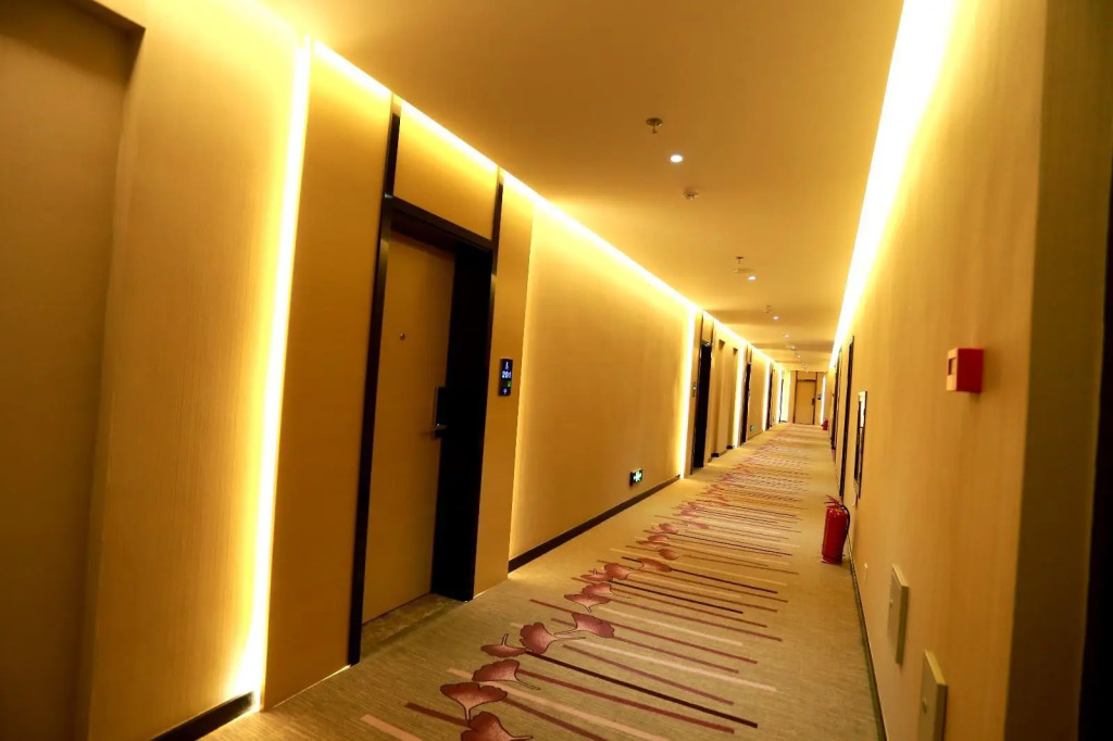 Lavande Hotels·Dalian Zhuanghe Xiangyang Road
