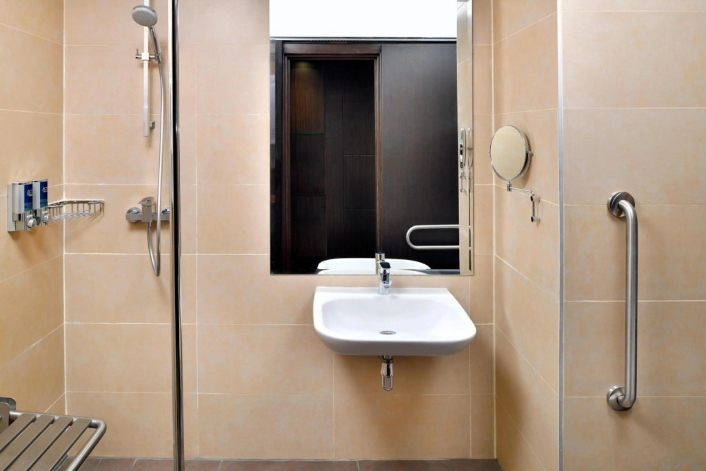Отель Four Points By Sheraton Nairobi Hurlingham