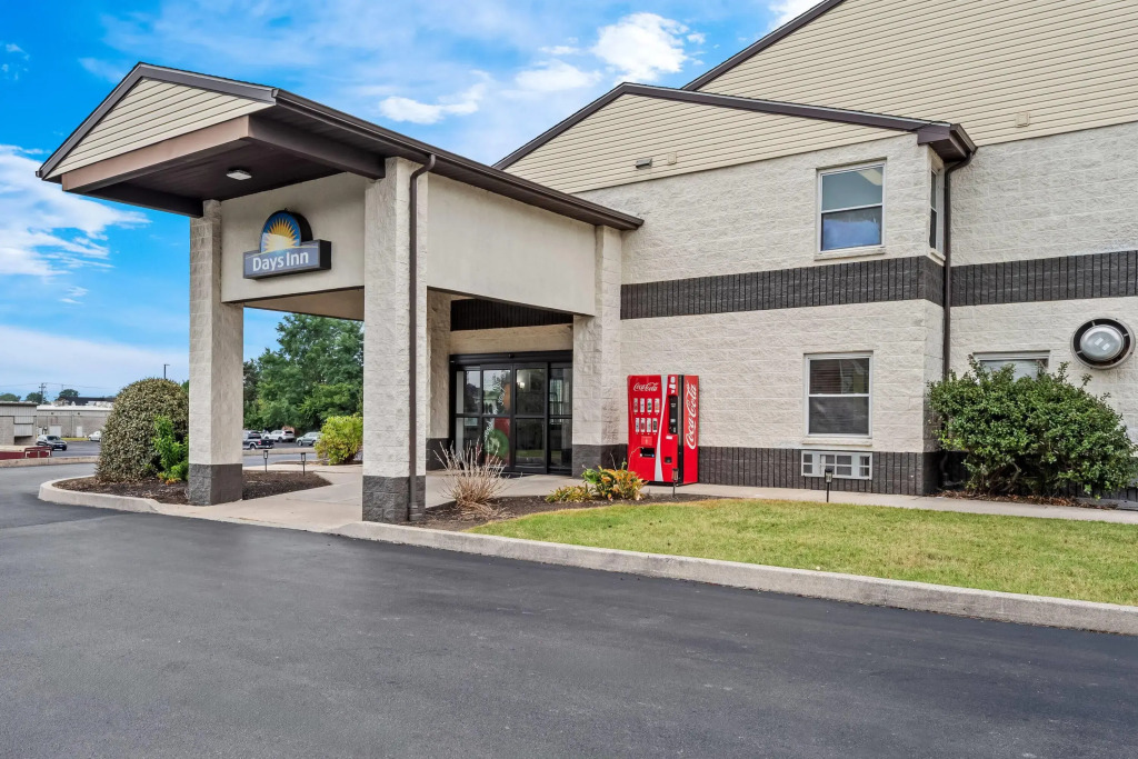 Days Inn by Wyndham Lancaster PA Dutch Country