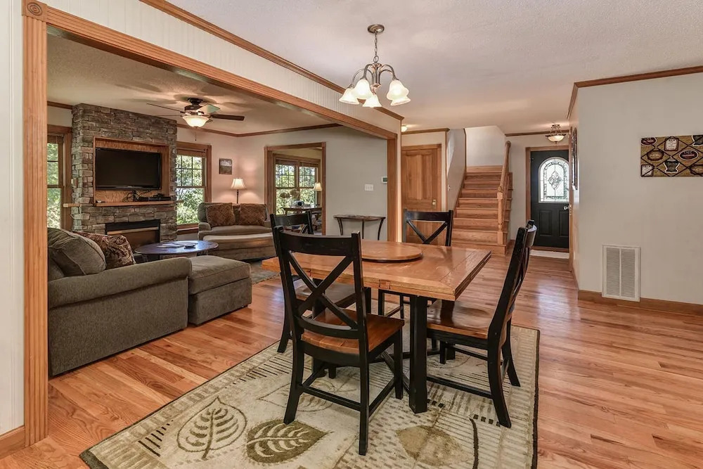 Cedar View House 3 Bedrooms 3 Bathrooms Home