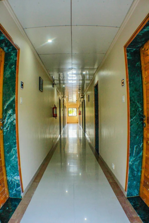 OYO 13328 Rainwood Residency