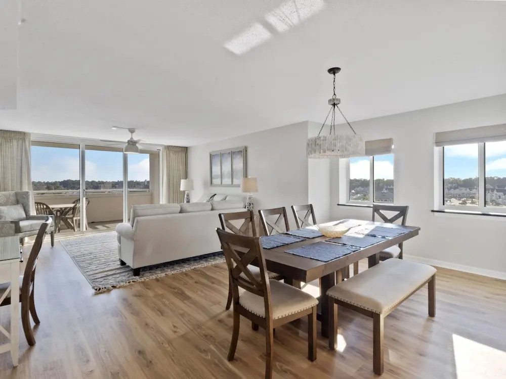 Yacht Club Villas #2-705 3 Bedroom Condo by RedAwning