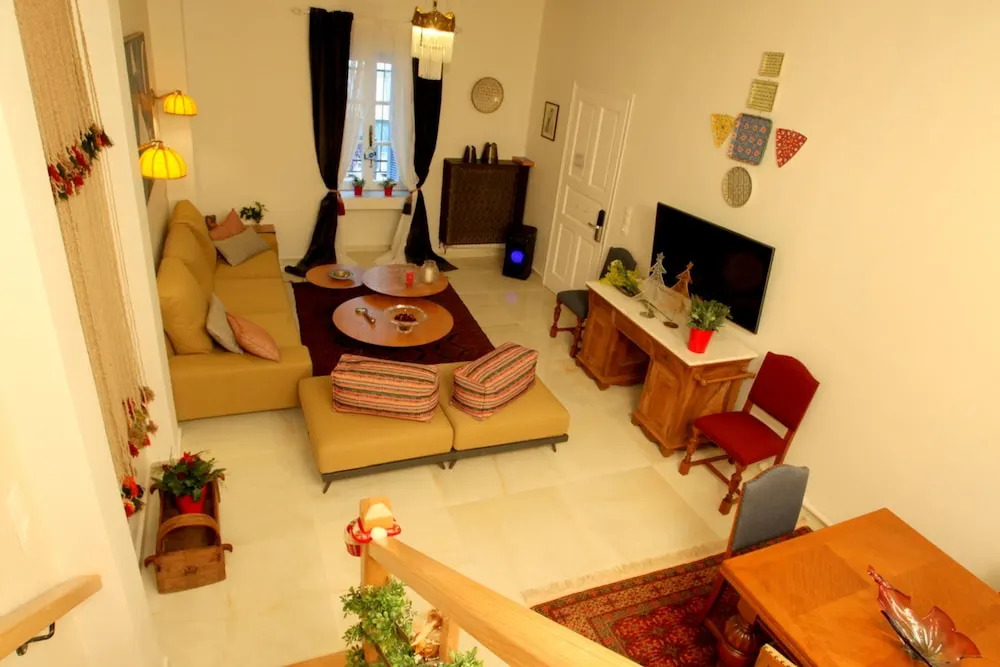 Athenian Niche in Plaka Villa by Athenian Homes