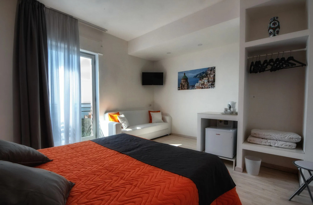 Sunset Rooms