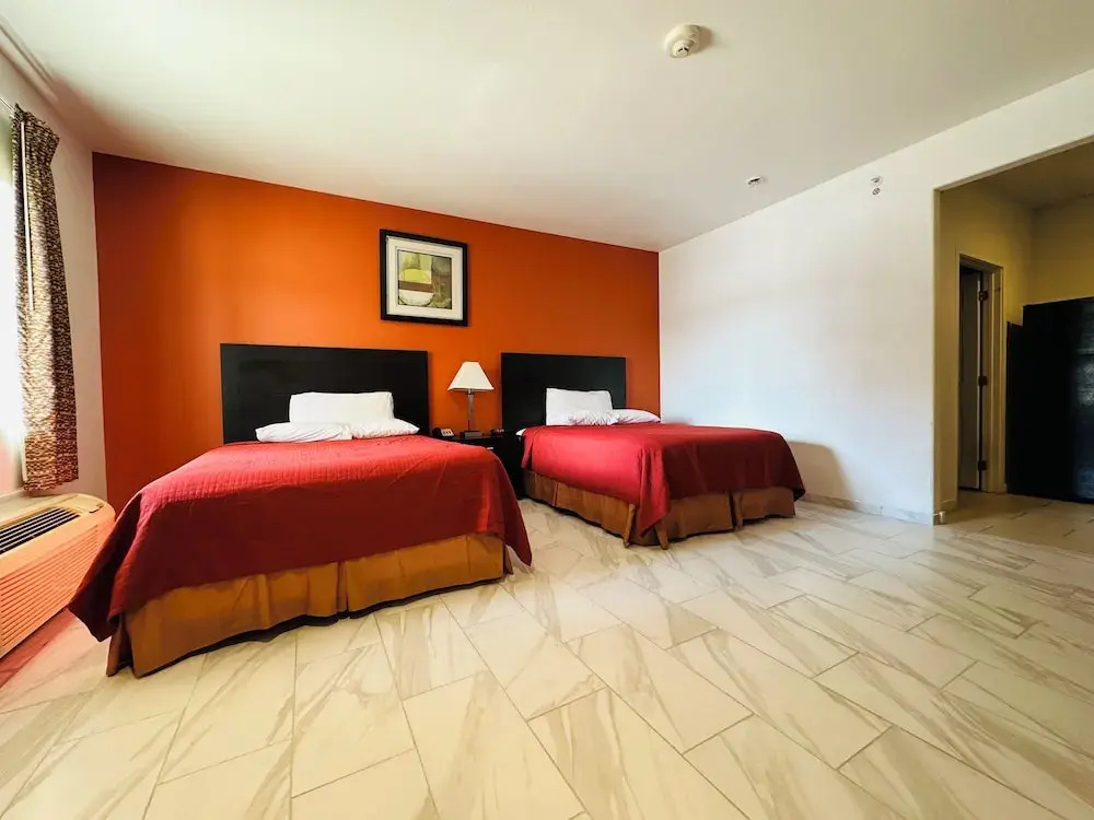 Lux Inn and Suites