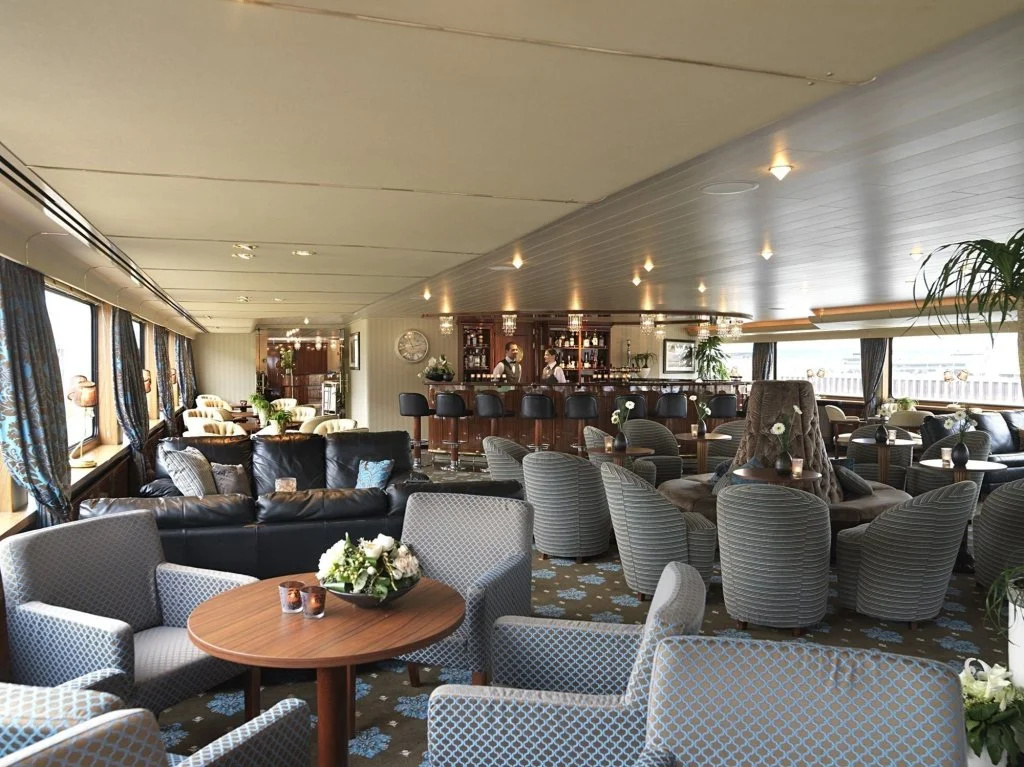Crossgates Hotelship 4 Star - Medienhafen - Düsseldorf