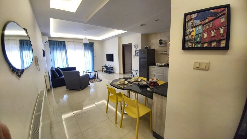 Double Key Apartments by HR