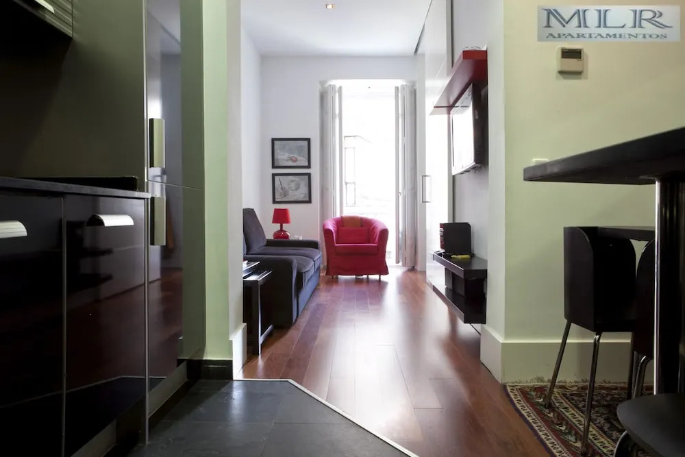 Modern Flats in Justicia by Allô Housing
