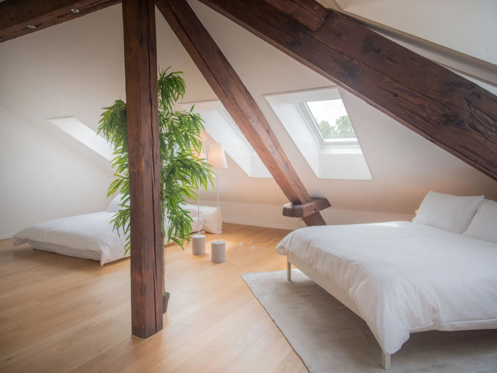 Airhome Limmatquai River View Apartment