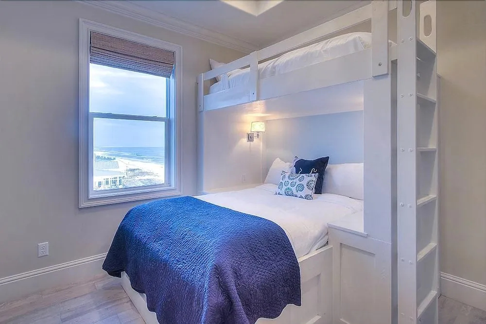 La Mer 6 Bedroom Holiday Home by Five Star Properties
