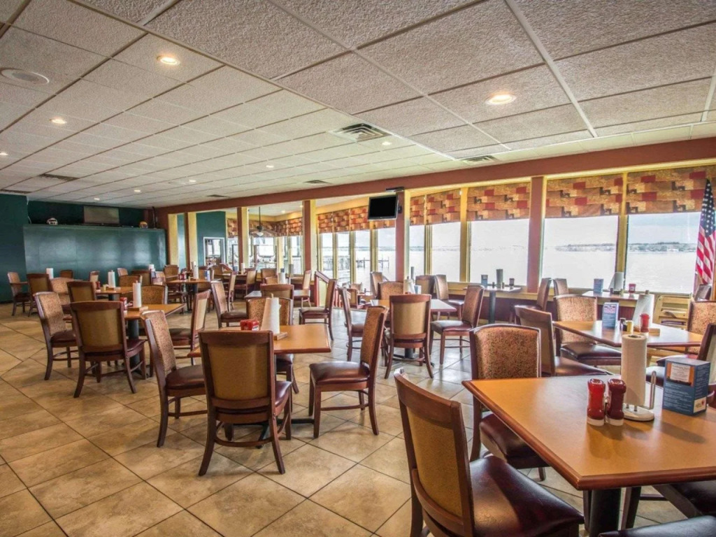Quality Inn and Suites Palatka Riverfront