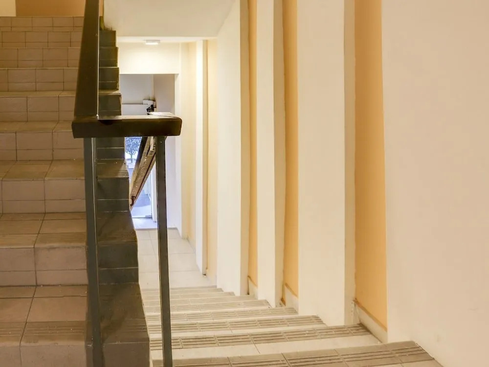 Oyo 89397 Winnieys Boutique Hotel