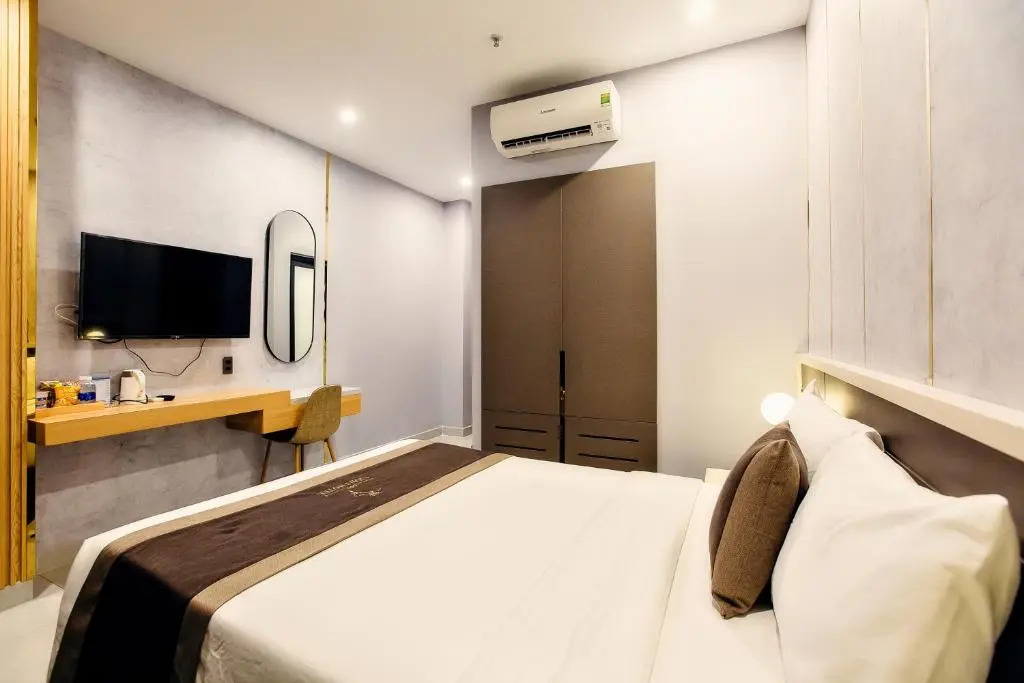 LION 3 HOTEL