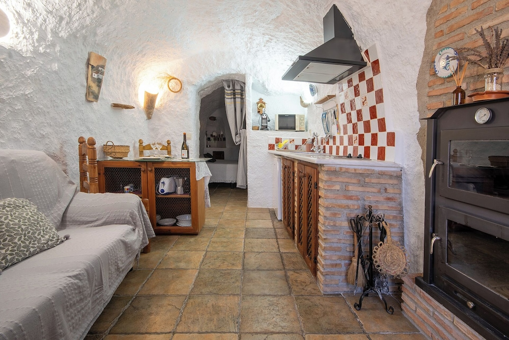 Cuevas Victoria