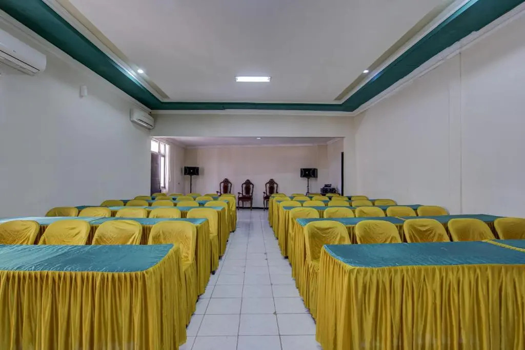 RedDoorz Syariah at Hotel Pandan Wangi near Alun Alun Sidoarjo