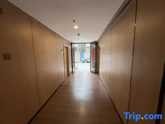 Moshan Hostel (Baoguosi, Emei Mountain)