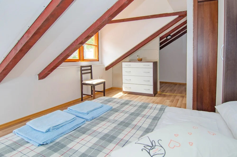House Lazar