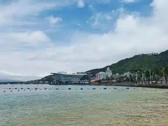 Sunshine Star Apartment (Zhuhai Guishan Island)