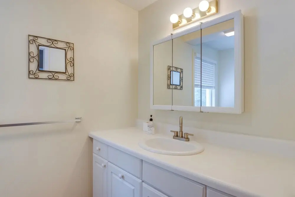 Golf, Hike & Unwind: Spacious Dover Retreat!