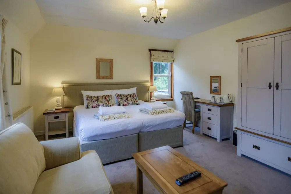 Loch Leven Hotel