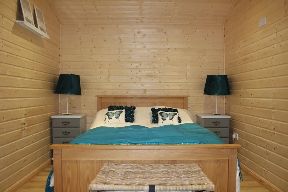 Fianna Log Cabin