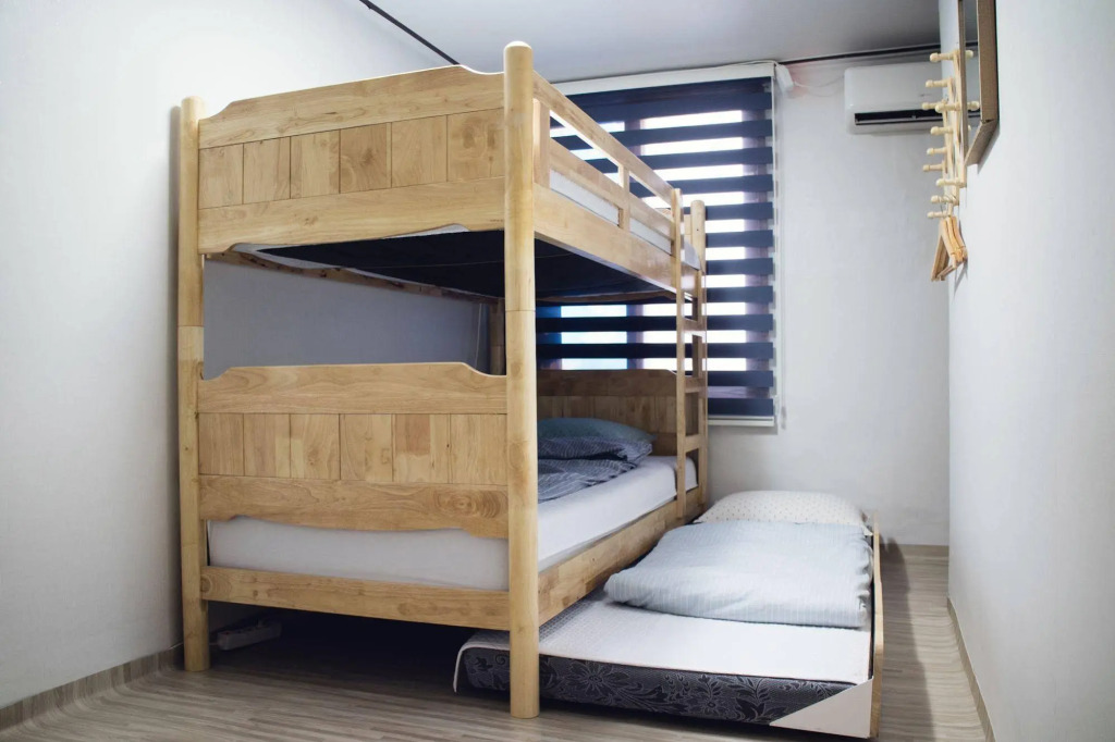 24 Guesthouse Jongno Tower