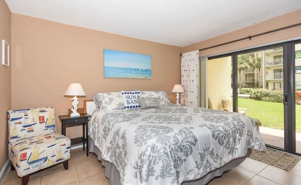 Cr109 Castle Reef 1 Bedroom 1 Bathroom Condo