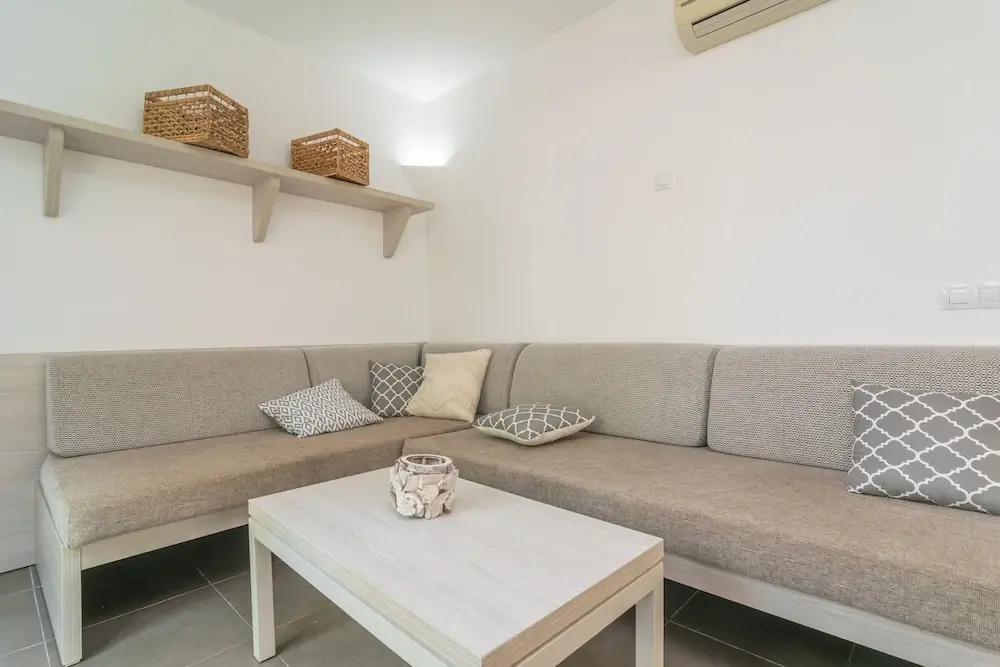 Villa Blanca - Villa With Private Pool. Free Wifi