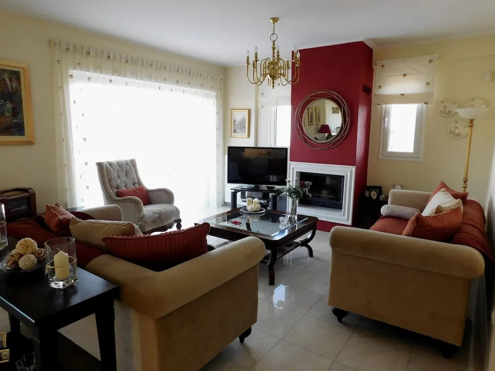 Helen's Villa