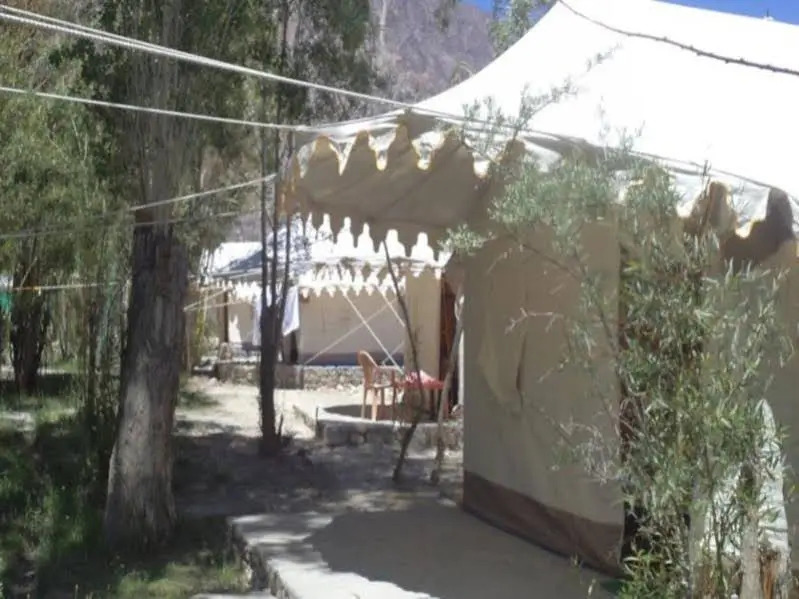 Apple Nubra Cottage