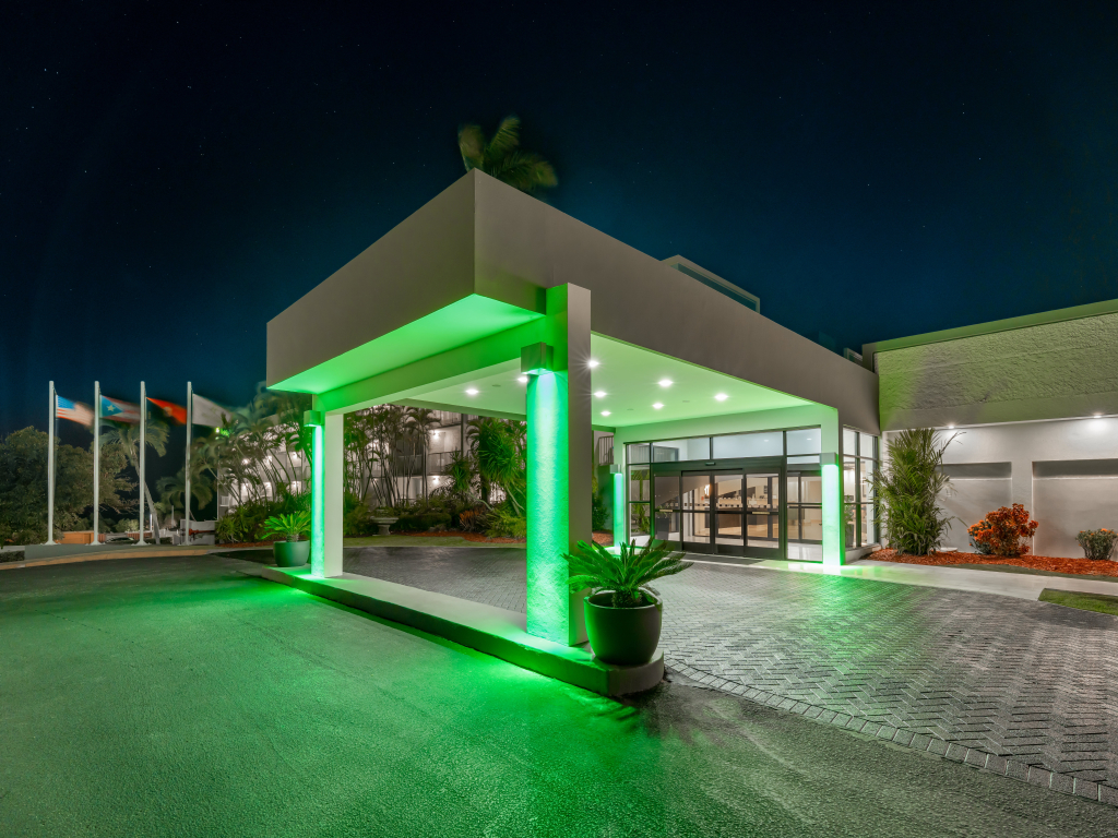 Holiday Inn Ponce & El Tropical Casino by IHG